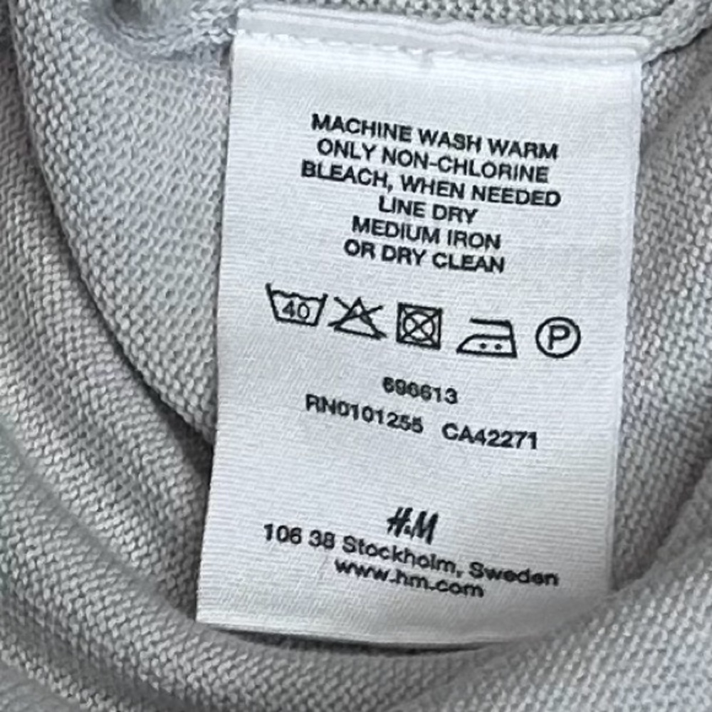 NEW H&M Men’s V-Neck Sweater Cotton Light Gray Pull Over Size XL - Picture 5 of 8